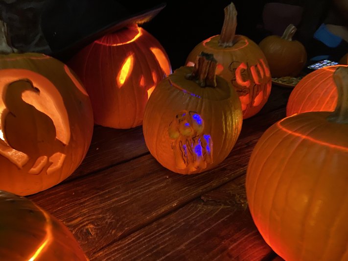 Halloween 2023 Club Dive, Costume contest and Underwater Pumpkin Carving contest 